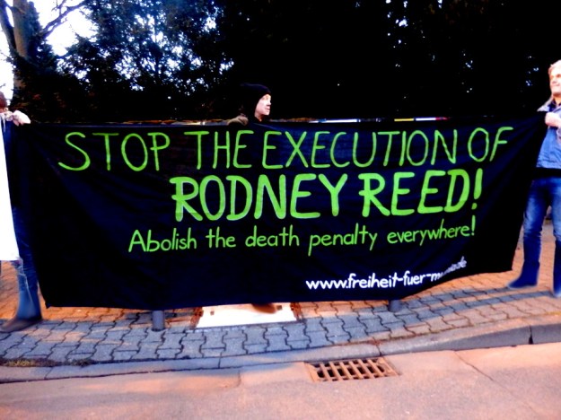 Supporters in Frankfurt. Photo by Free Mumia Coalition, Frankfurt 