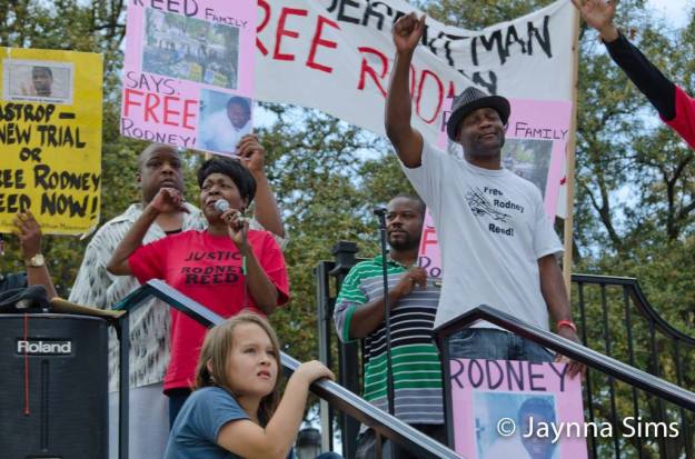 Sandra and Rodrick Reed address a crowd outside the Texas Governors Mansion in February, 2015. Photo by Jaynna Sims